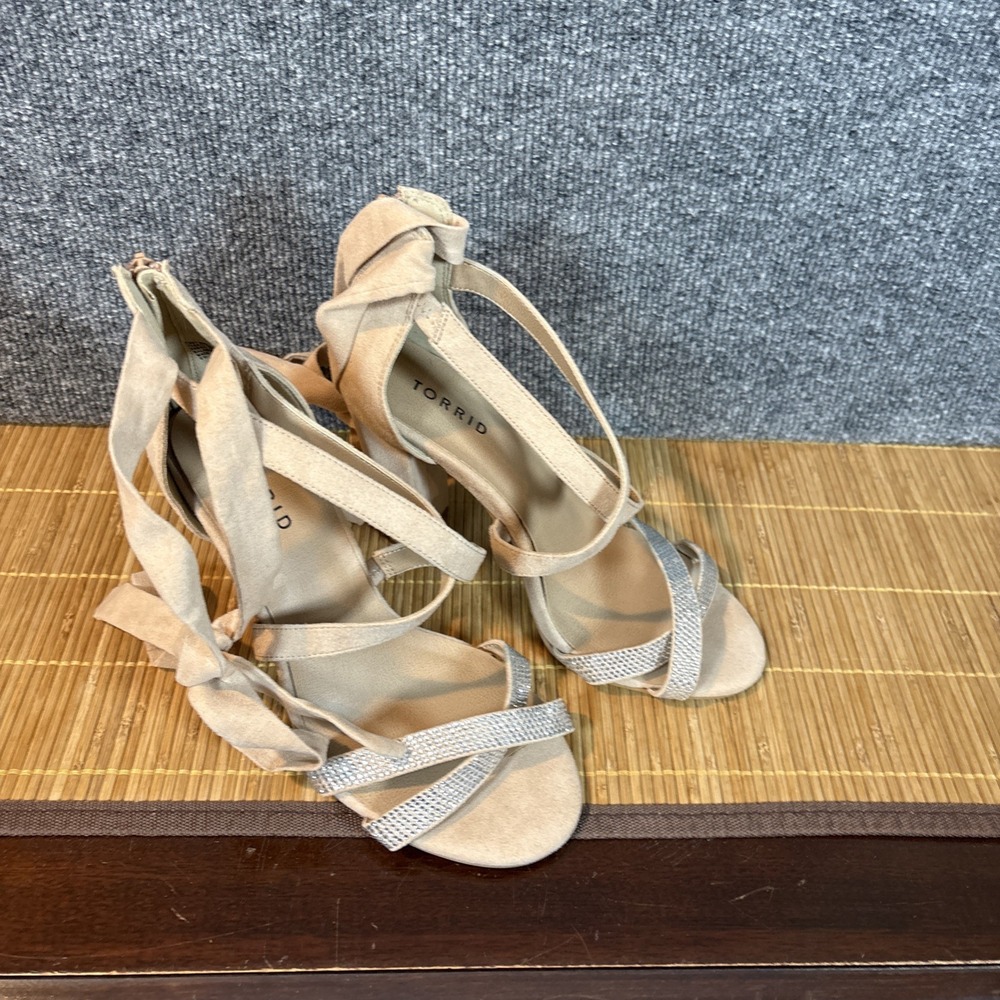 Torrid Beige Faux Suede‎ Rhinestone Ankle Tie Block Heel Sandals Womens 8W
